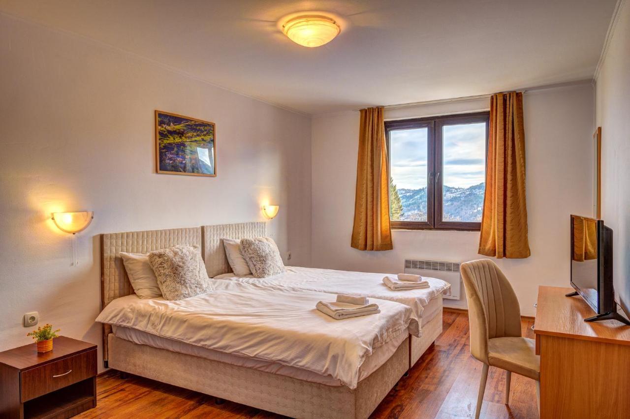 Aparthotel Silver Hills Free Parking Смолян Екстер'єр фото