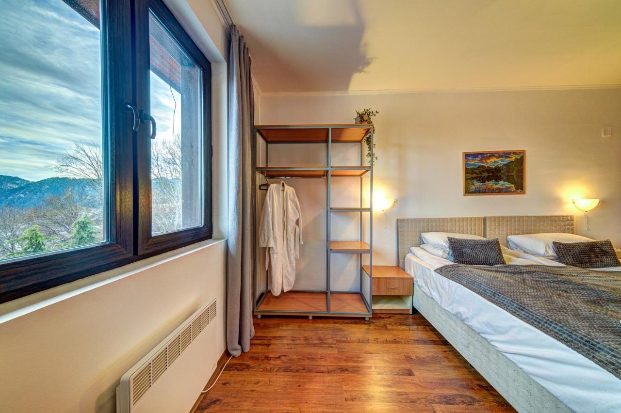 Aparthotel Silver Hills Free Parking Смолян Екстер'єр фото