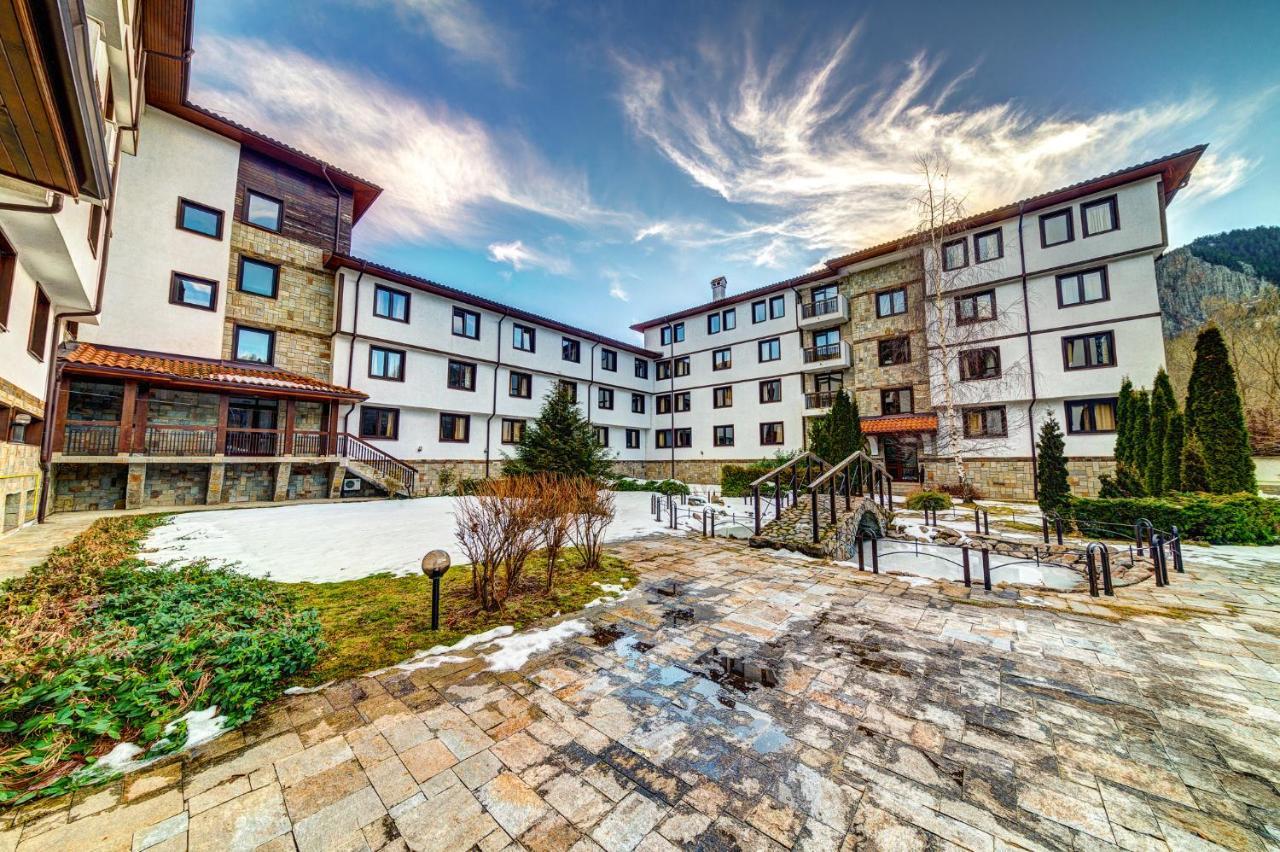 Aparthotel Silver Hills Free Parking Смолян Екстер'єр фото