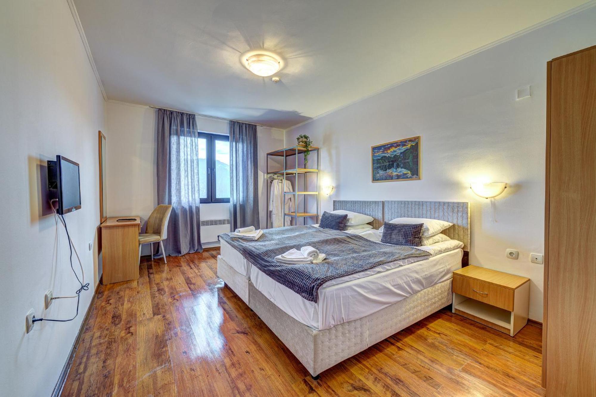 Aparthotel Silver Hills Free Parking Смолян Екстер'єр фото