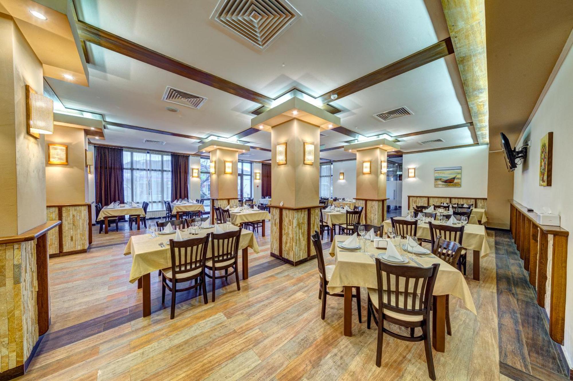 Aparthotel Silver Hills Free Parking Смолян Екстер'єр фото